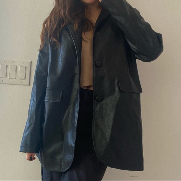 Nasty Gal Oversized vegan leather blazer jacket - Picture 3 of 4
